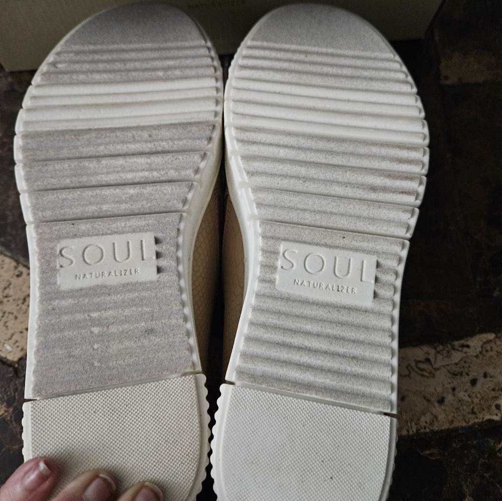 SOUL Turner Slip On Sneaker Beige Croco Faux Leather Sz 7.5 M NWT - Picture 7 of 9